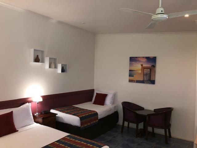 Central Studio Accommodation Гладстон Экстерьер фото