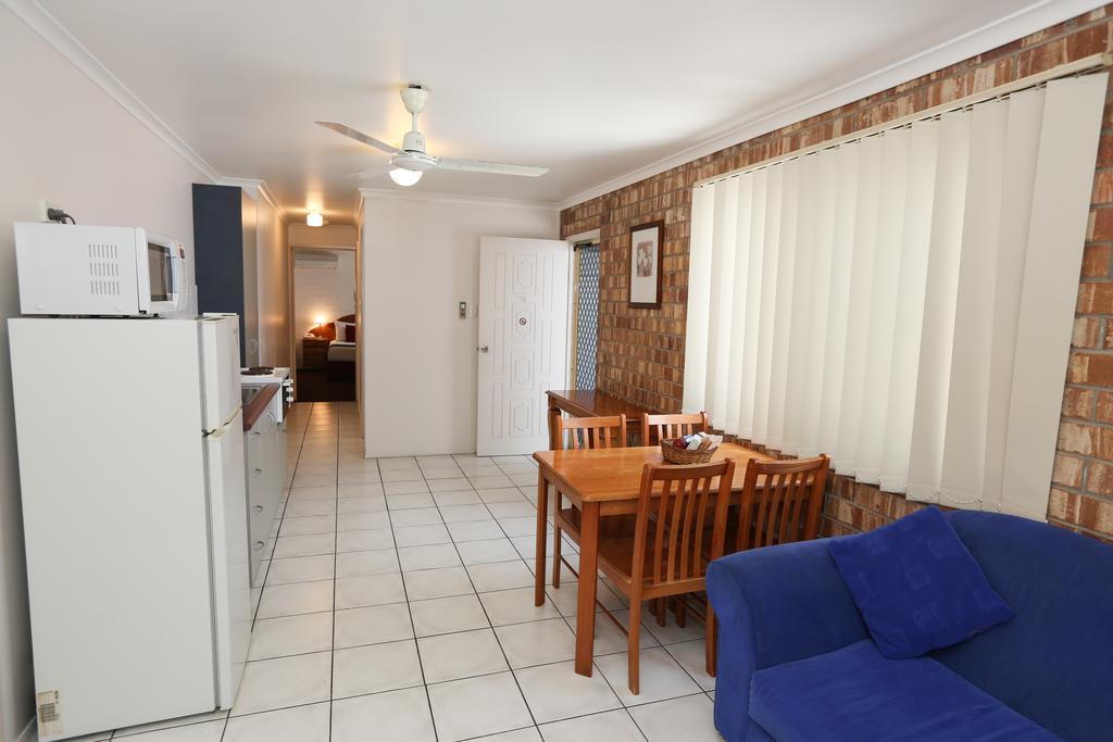 Central Studio Accommodation Гладстон Номер фото